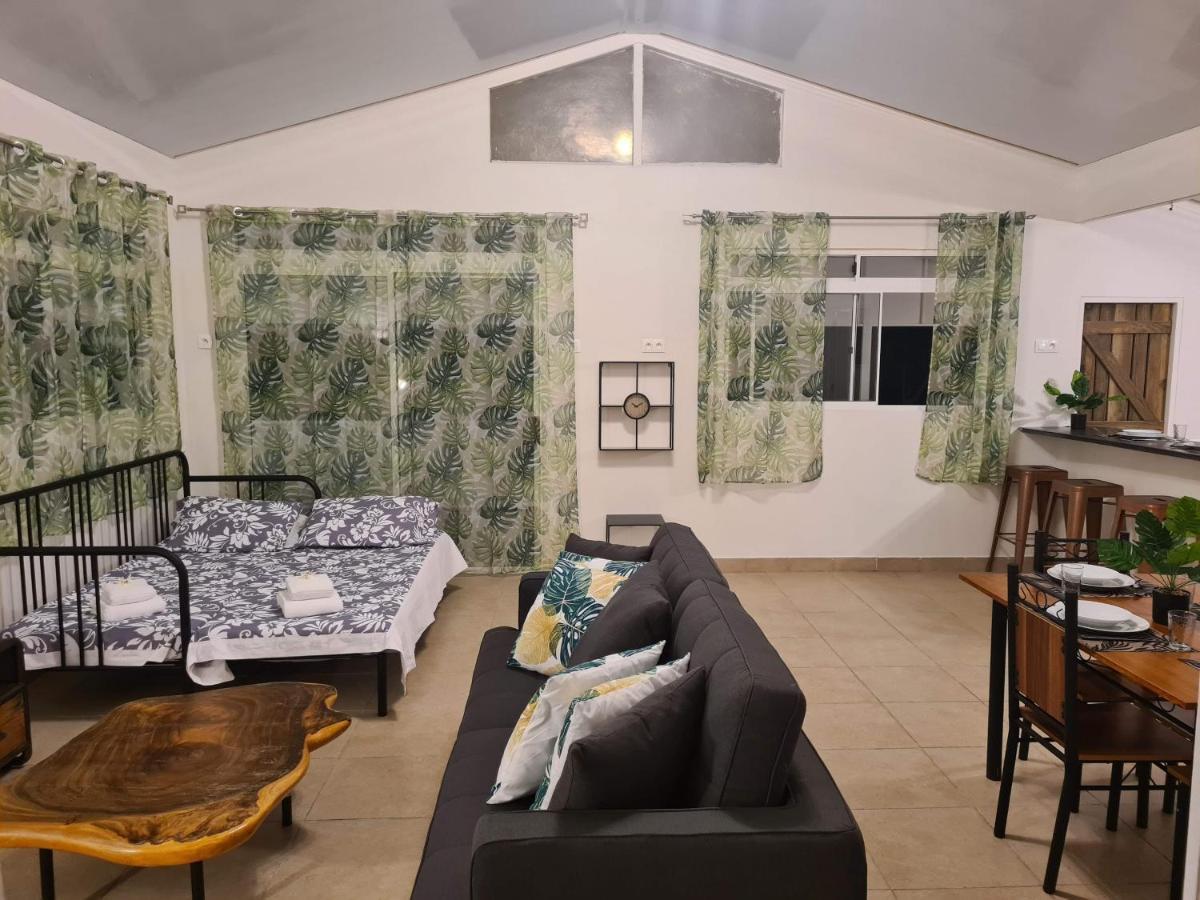 Taharu'U Guest House By The Beach Papara Eksteriør bilde
